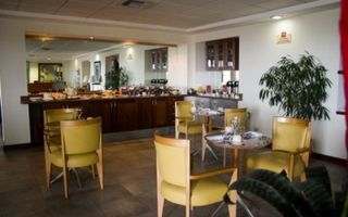 Hotel Plaza Naco bar 1